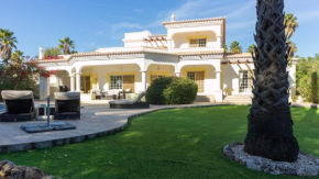 Villa Luxury Suites, Heated Outdoor Pool